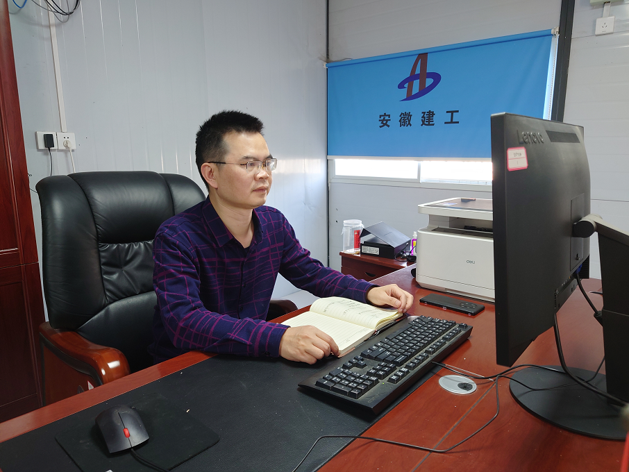基層職工熱議黨的二十大系列報(bào)道（五） ：攻堅(jiān)克難、奮勇前行，向公司交出一份份高質(zhì)量答卷！